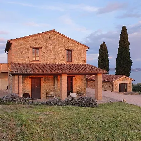 Lejlighedshotel Antico Casale Tiravento 4*