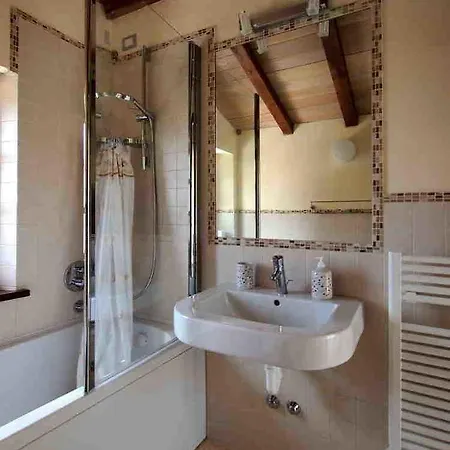 Ξενοδοχείο με διαμερίσματα Antico Casale Tiravento 4*